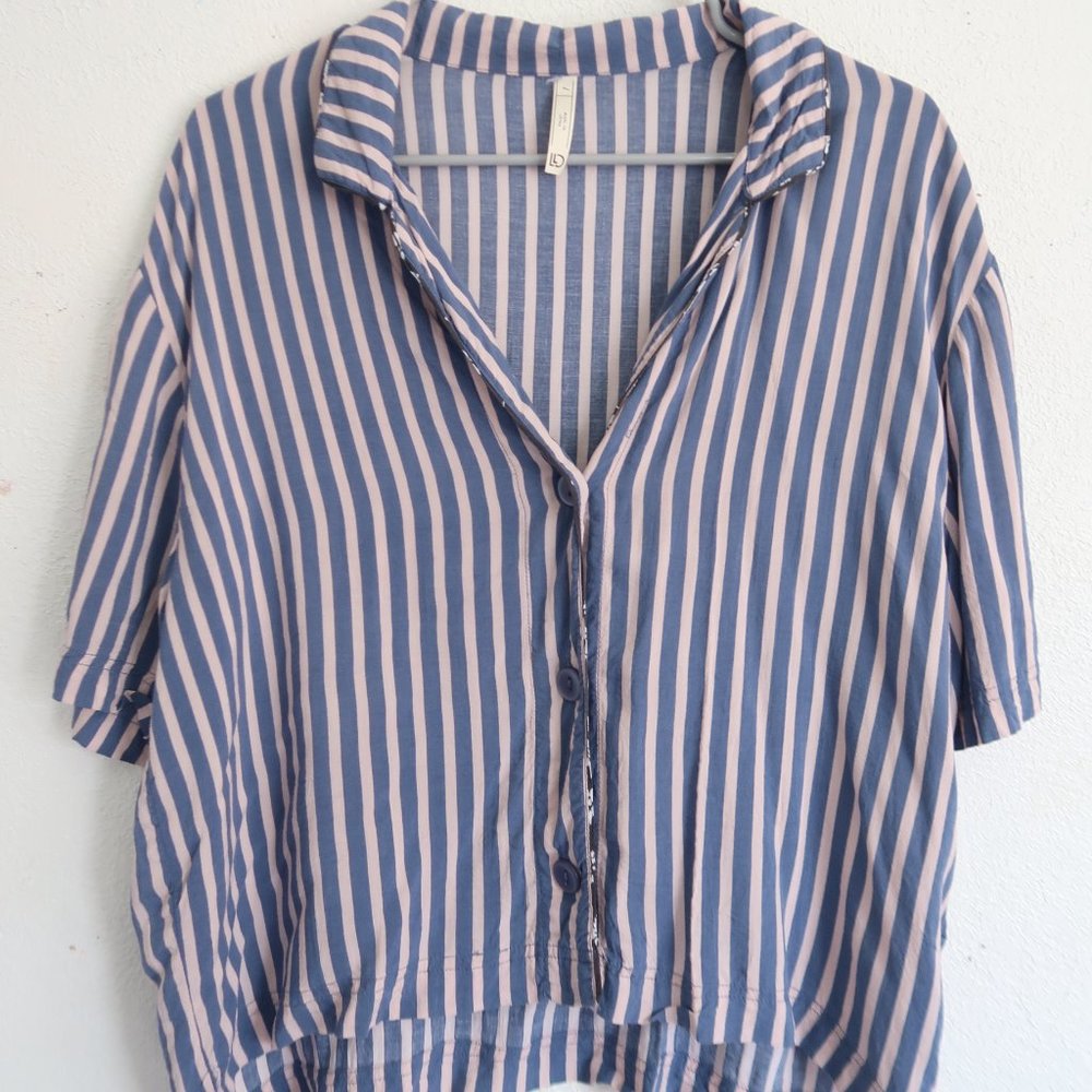 Aeropostale Cropped Striped Button Down Shirt